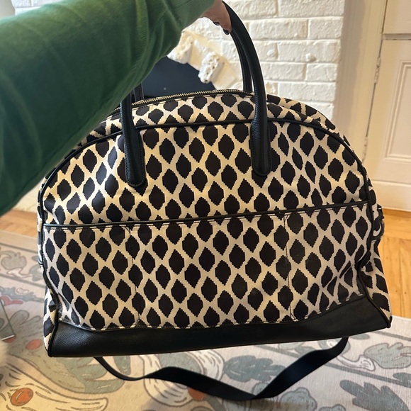 Vera Bradley Black and White Women's Bag - Picture 2 of 2